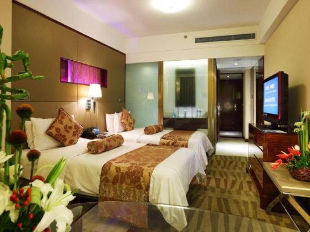 Jinan Silver Plaza Quancheng Hotel Bagian luar foto