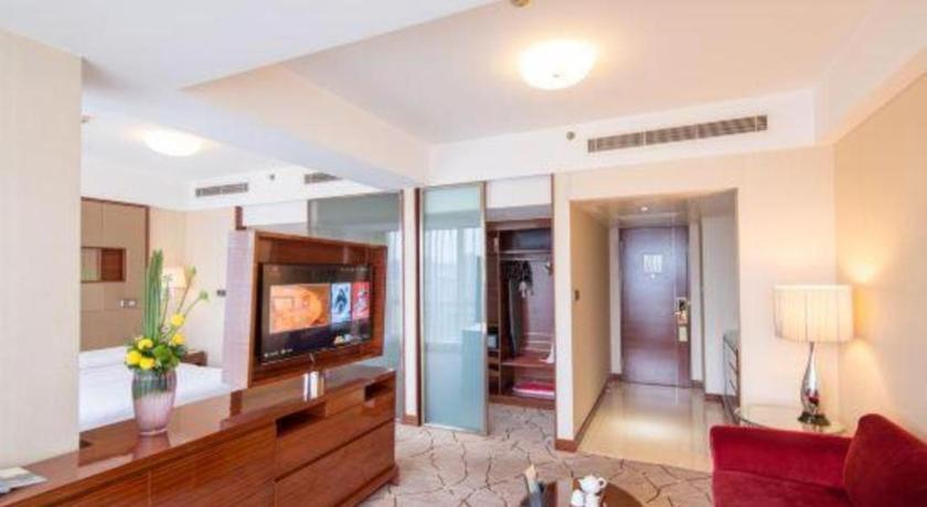Jinan Silver Plaza Quancheng Hotel Bagian luar foto