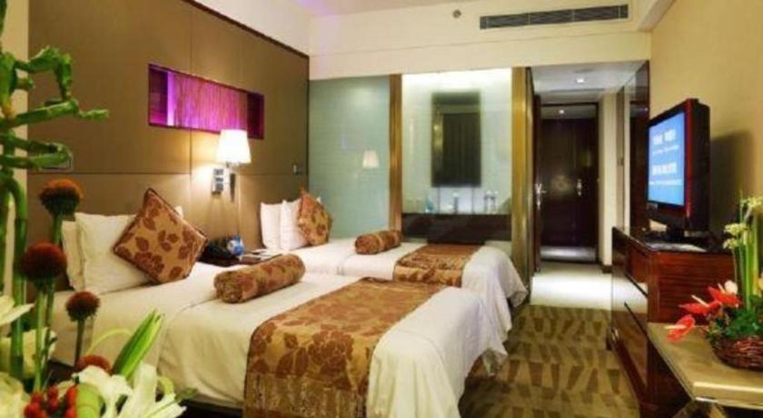 Jinan Silver Plaza Quancheng Hotel Bagian luar foto