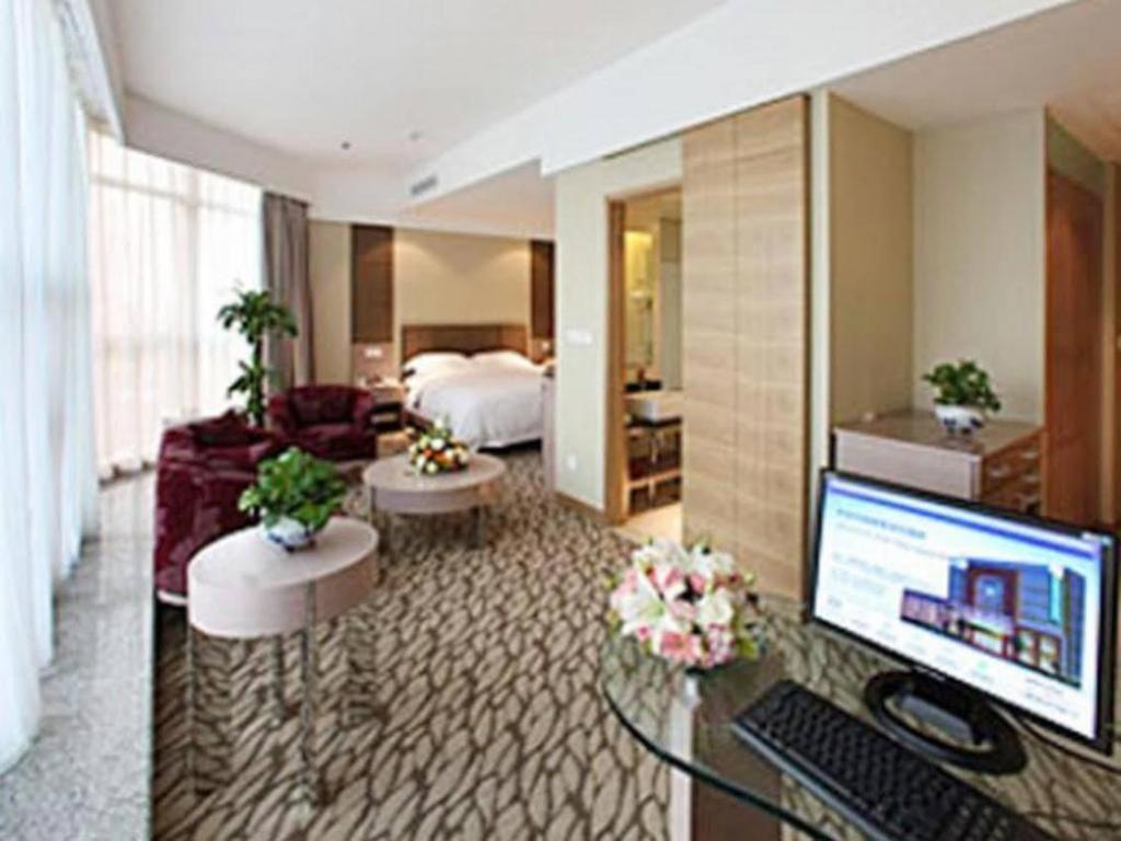 Jinan Silver Plaza Quancheng Hotel Bagian luar foto